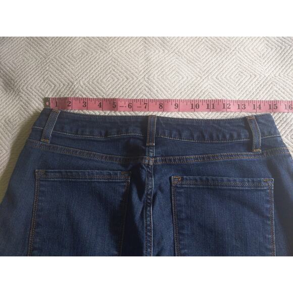 L.L.BEAN Classic Fit Women's Blue Jeans Size 10 Petite Medium Wash Straight Leg - Picture 6 of 8